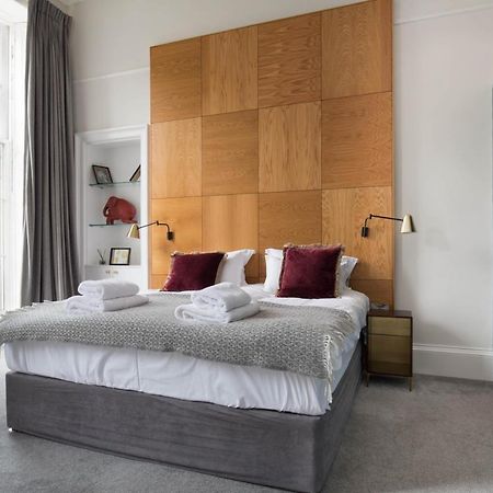 Magnificent Georgian 3-Bedroom Apartment In New Town Edimburgo Esterno foto