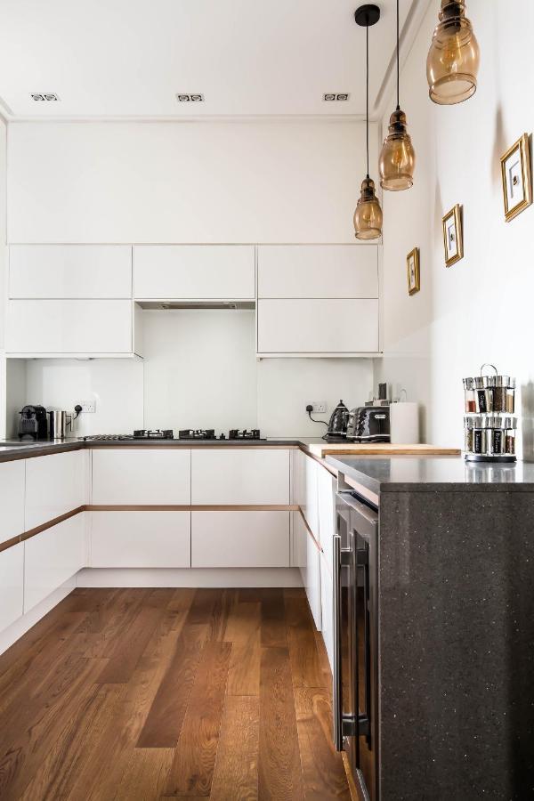 Magnificent Georgian 3-Bedroom Apartment In New Town Edimburgo Esterno foto